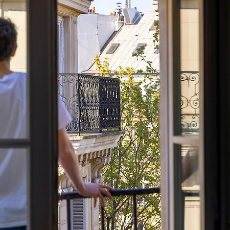 Le Lavoisier & Hotel Paris