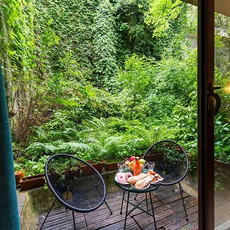 A Montmartre Avec Terrasse Apartment *