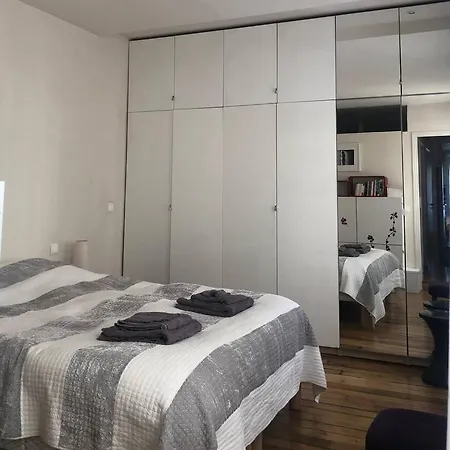 Cosy In Center Apartment