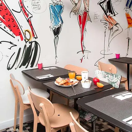 Ibis Styles Gare Saint Lazare Hotel 3*