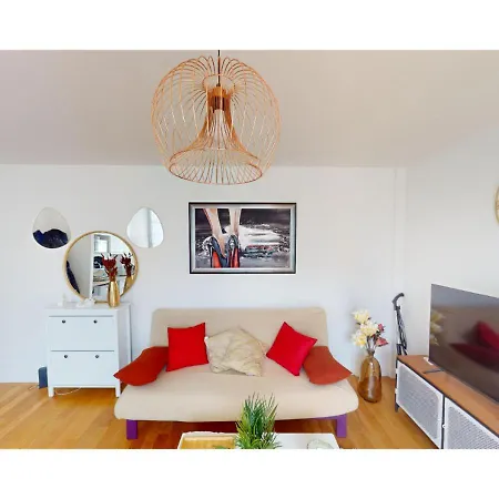 Апартаменты Joivy Deluxe Flat Near The Eiffel Tower