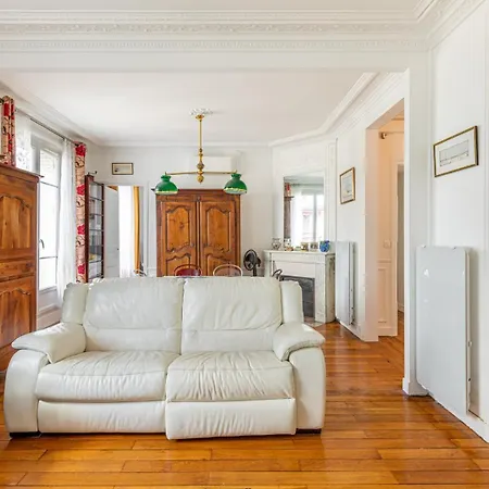 Guestready - Vibrant Et Confortable A Montparnasse דירה *