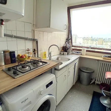 Jolie A 12 Em Apartament