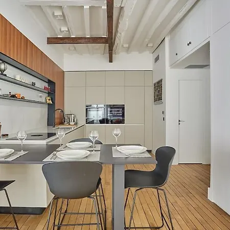 Apartment Amazing 2 Bedrooms Center By Prestige Paris
