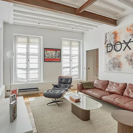 Apartment Amazing 2 Bedrooms Center By Prestige