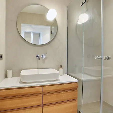 Apartment Amazing 2 Bedrooms Center By Prestige