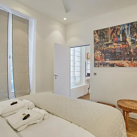 Amazing 2 Bedrooms Center By Prestige Apartment *