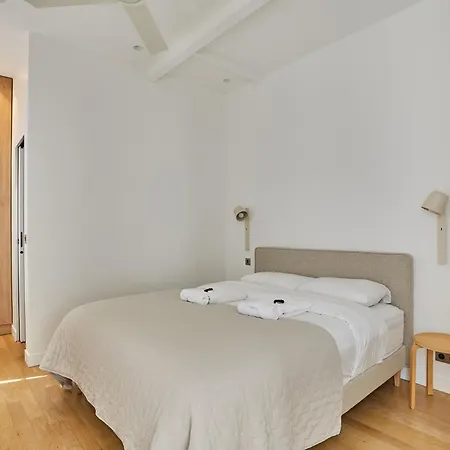 Amazing 2 Bedrooms Center By Prestige Apartment Paris