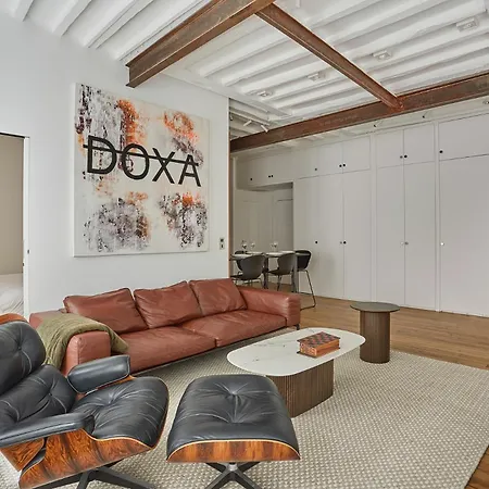 Amazing 2 Bedrooms Center By Prestige Paris