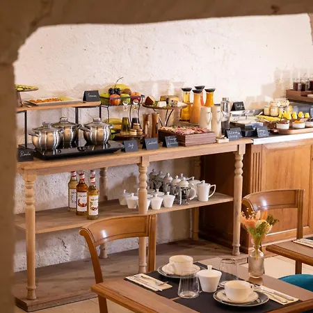 Hotel Le Relais Madeleine 4*