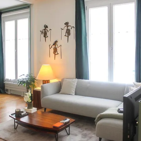Apartment Charming 2-bedroom In The 16 Paris