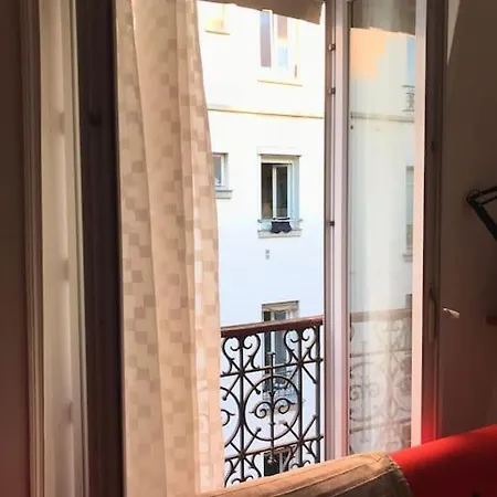 Cosy A Montmartre, A 15 Min Du Sacre-coeur Апартаменты *