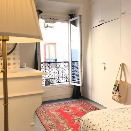 Cosy A Montmartre, A 15 Min Du Sacre-coeur Париж