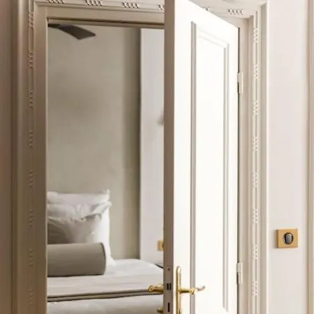 Luxury 5 Bedroom & 5 Bathroom - Eiffel Tower Апартаменты Париж