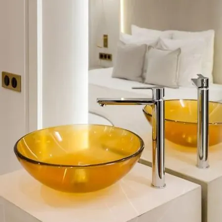 Luxury 5 Bedroom & 5 Bathroom - Eiffel Tower Париж