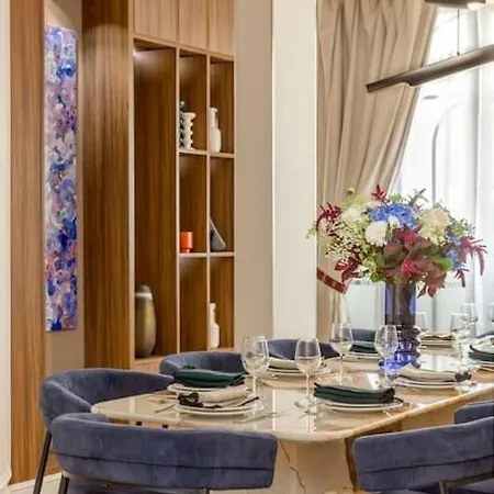 Luxury 5 Bedroom & 5 Bathroom - Eiffel Tower Апартаменты *