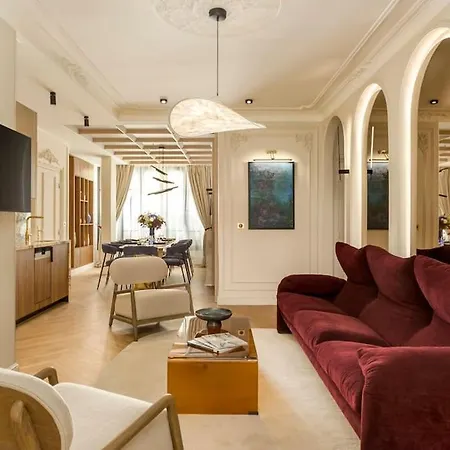 Luxury 5 Bedroom & 5 Bathroom - Eiffel Tower Апартаменты