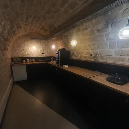 Отель Hipotel Pere-lachaise Republique 3*