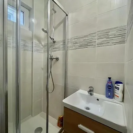 The Chaming Bastille Apartment *