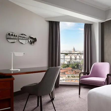 Marriott Rive Gauche & Conference Center 4* Parigi