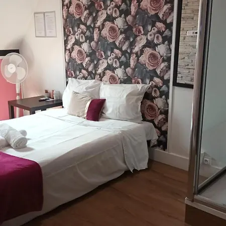 Apartment Charming Studio In A Prestigious Neighborhood 6th Floor, No Elevator *