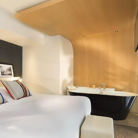 Hotel Le Cinq Codet 5*