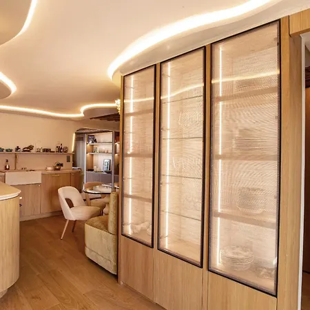 Luxueux Appartement, Avec Terrasse Vue Champs-elysees * Párizs