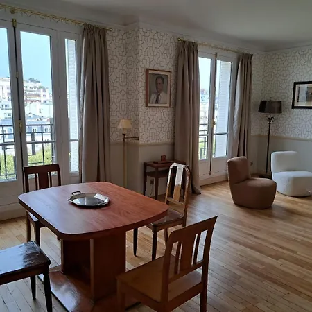 Apartment Bright & Elegant With View Over Invalides, Near St Germain Des Pres