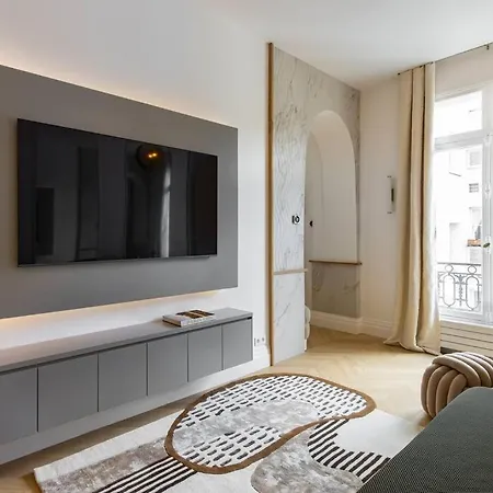 Luxueuse # 2 # Wagram # 17 Parijs