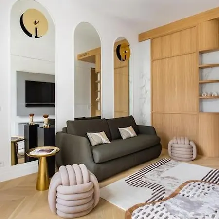 Luxueuse # 2 # Wagram # 17 Appartement *