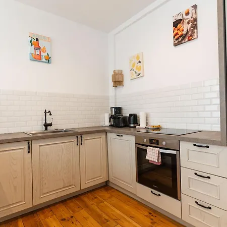 Loft House 2 Bedroom Bastille Ac By Lcc Agency Parijs