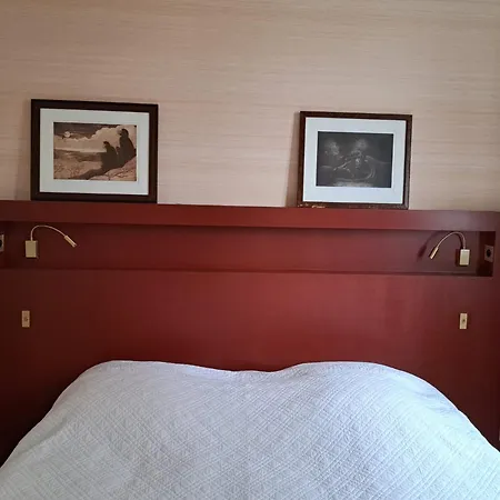 Apartment Bright & Elegant With View Over Invalides, Near St Germain Des Pres