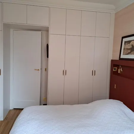Apartment Bright & Elegant With View Over Invalides, Near St Germain Des Pres
