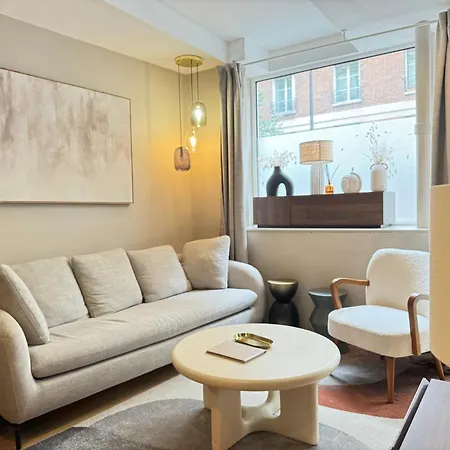 60 M2 Xx Center Of Xx 2 Bedrooms & 2 Bathrooms *