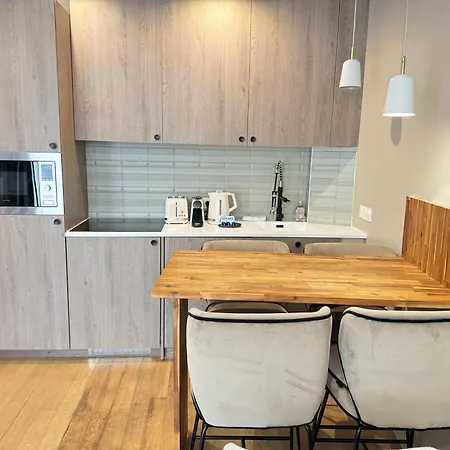 60 M2 Xx Center Of Xx 2 Bedrooms & 2 Bathrooms *