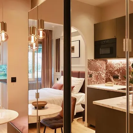 Rosso Levanto - Duke Housing Apartment Paris