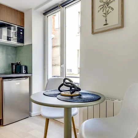 Apartment Montmartre L Center & Historic Sacre-coeur