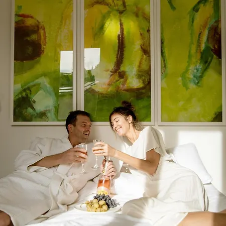 Bed & Breakfast Montmartre Romantic, - Parigi