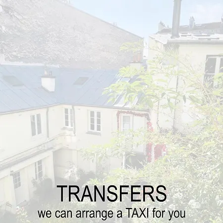 Bed & Breakfast Montmartre Romantic, - *