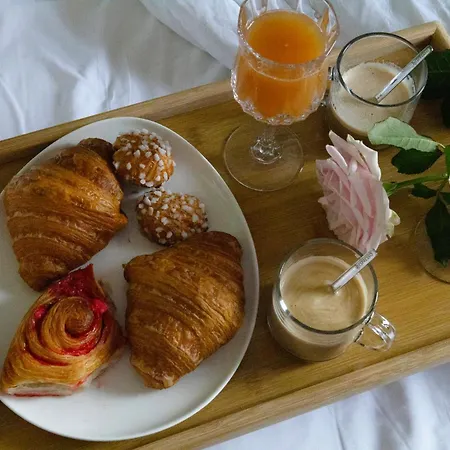 Montmartre Romantic, - Bed & Breakfast