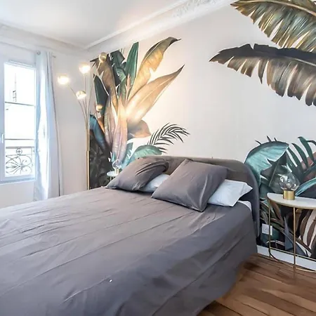 Lovely In With Kitchen Apartment