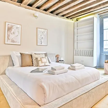 Chic Dans Le Prestigieux 7eme Arrondissement Apartmán *