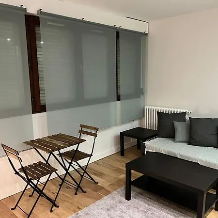 Appartement Buttes Chaumont Refait A Neuf *