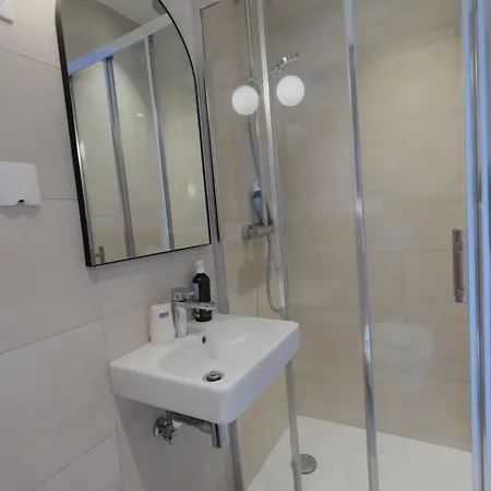Hipotel Pere-lachaise Republique Отель 3*
