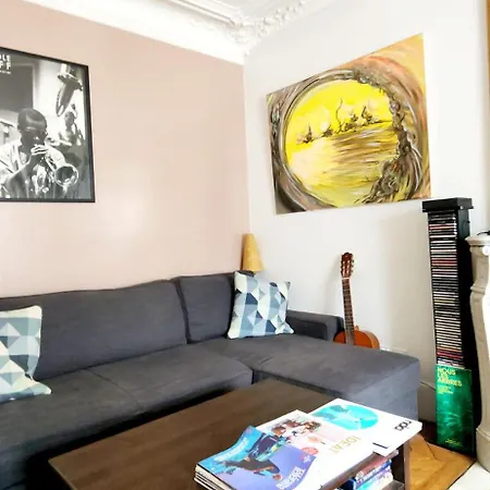 Charming Nest In Paris-pont Cardinet