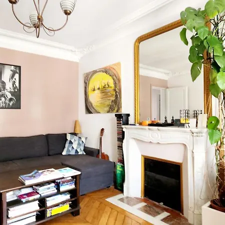 Apartment Charming Nest In Paris-pont Cardinet Paris