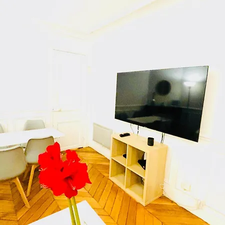 Appartement Tour Eiffel Lecourbe Parijs