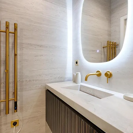 Apartment Charming Pied-a-terre Champs-elysee *
