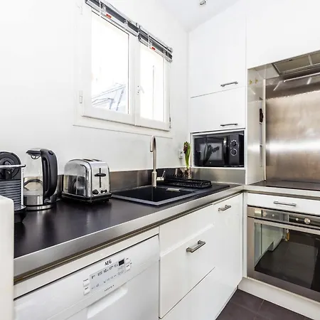Apartment Bel Appt- Sacre-c Ur- Mobility Lease
