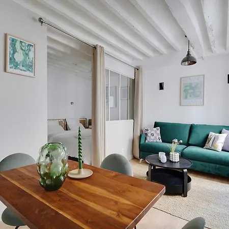Апартаменты Magnifique In The Marais -